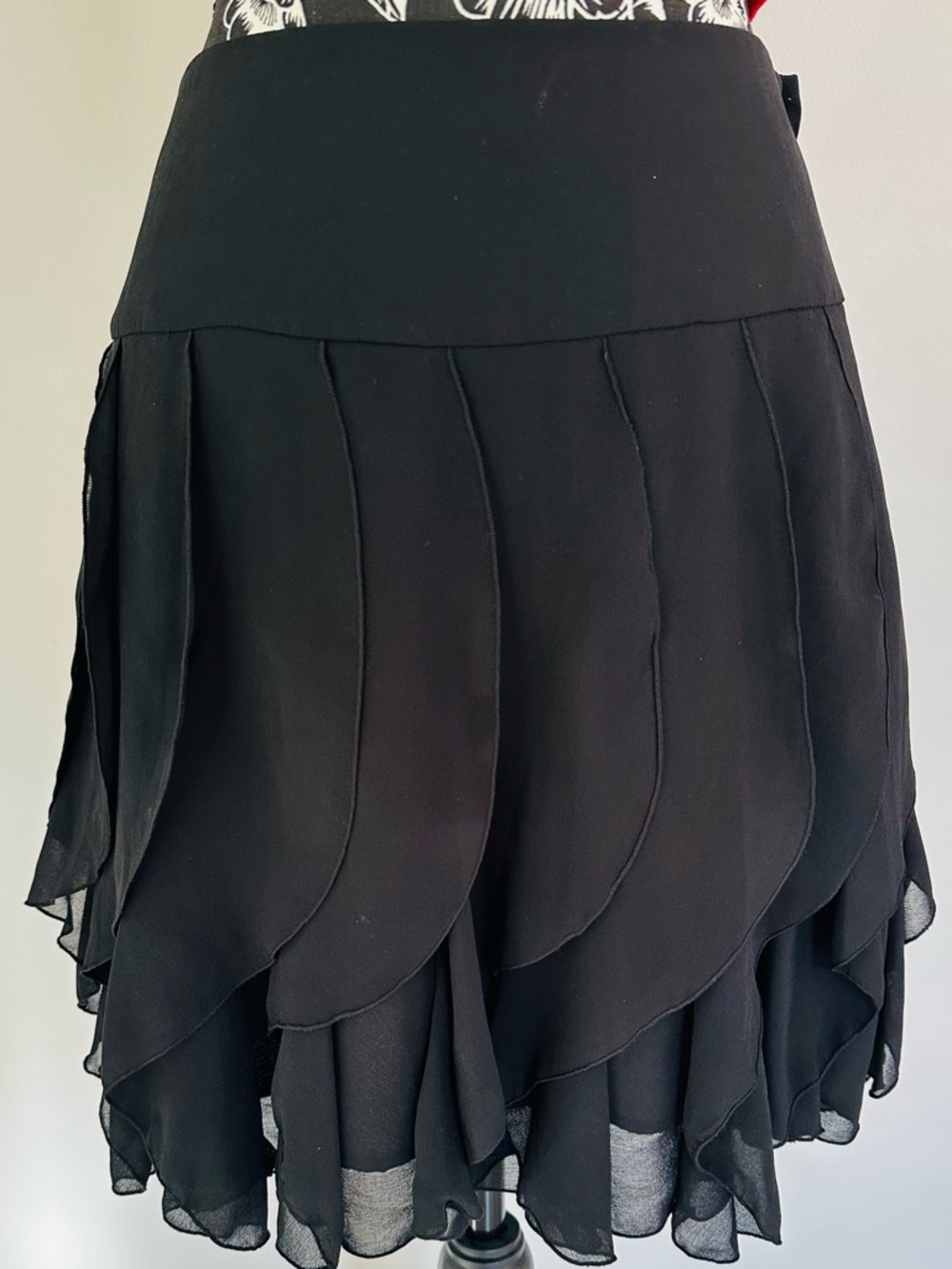 H&M fun, flirty black layered skirt